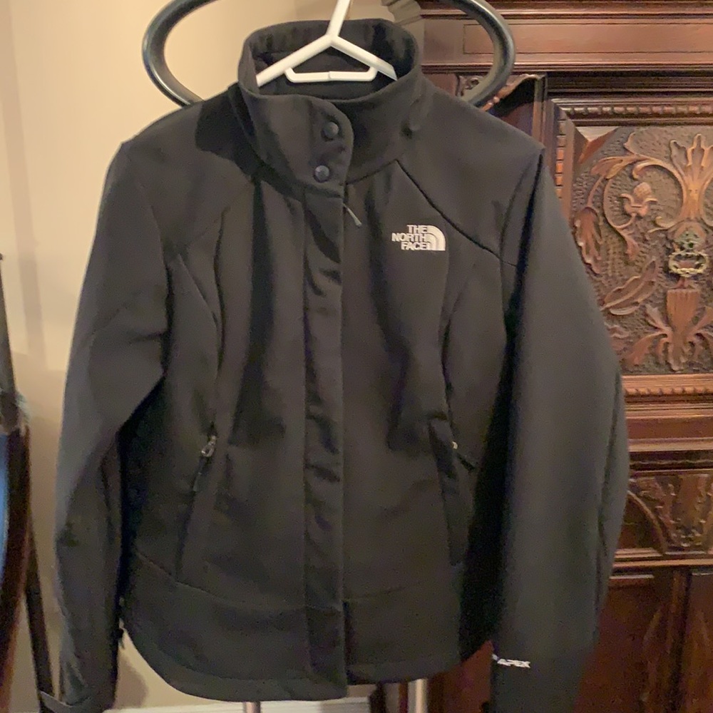 EUC, North face TNFAPEX jacket, two separate jackets in one, size medium